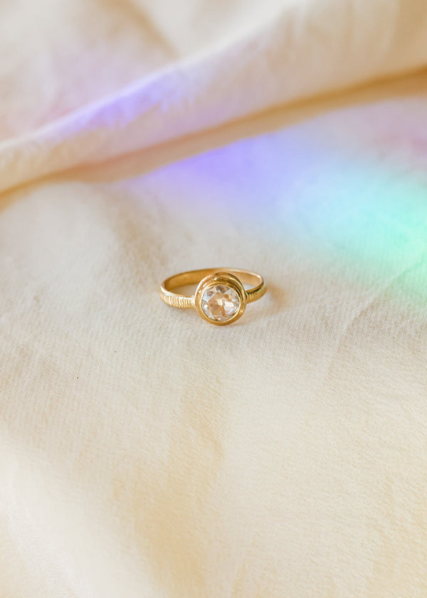 18k Illuminate Ring