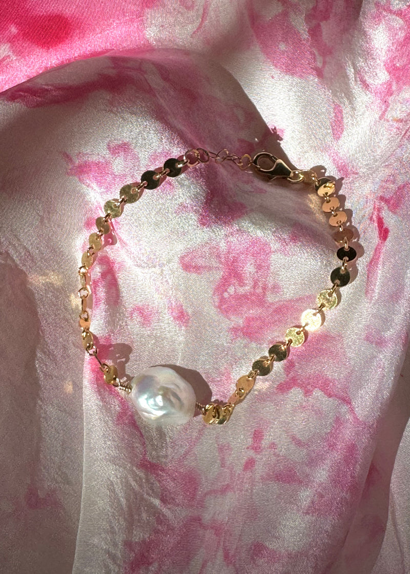 Keshi Pearl on Moroccan Chain Bracelet