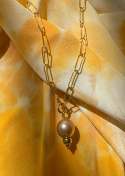 Edison Pearl Toggle Necklace