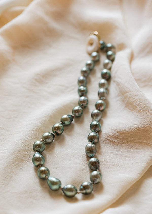 Natural Pistachio Tahitian Pearl Strand