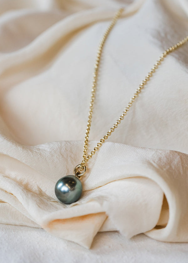 Large Tahitian Drop Pearl on 14k Rolo Chain